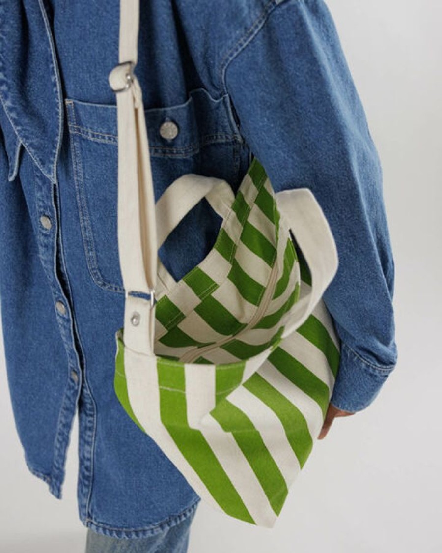 Asusteet BAGGU | Horizontal Zip Duck Bag, Green Awning Stripe