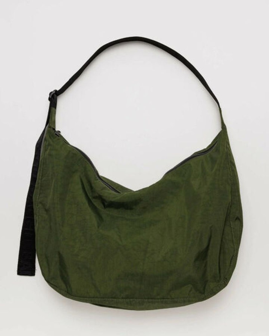 Asusteet BAGGU | Large Nylon Crescent Bag, Bay Laurel