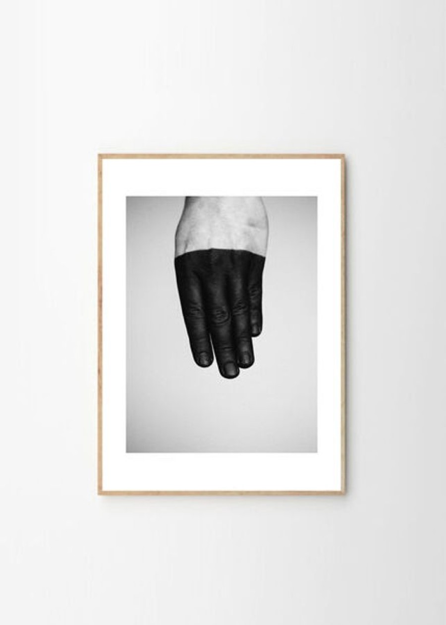 Koti The Poster Club | Who´S Hand -Juliste, 30X40Cm